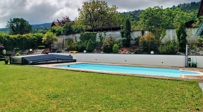 House 8 rooms of 222 m² in Bellegarde-sur-Valserine (01200)