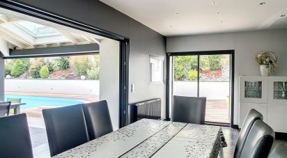 Maison 8 pièces de 222 m² à Bellegarde-sur-Valserine (01200)