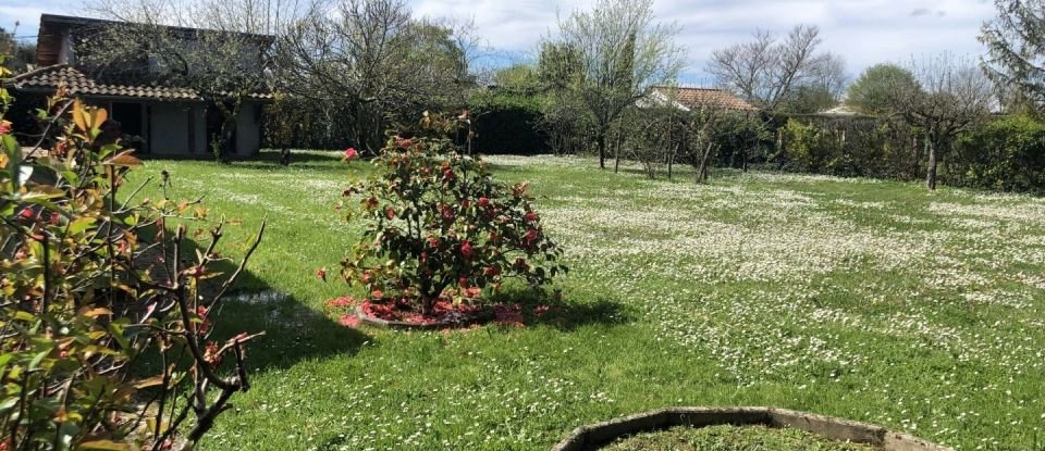 Maison 6 pièces de 102 m² à Saint-Sulpice-et-Cameyrac (33450)