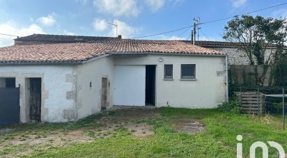 Village house 3 rooms of 65 m² in Saujon (17600)