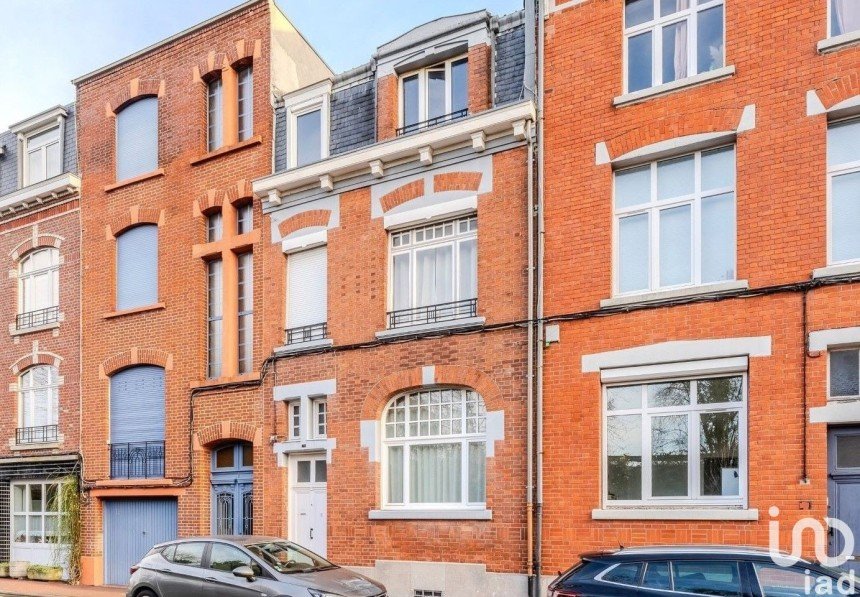 Maison 6 pièces de 160 m² à Lille (59000)