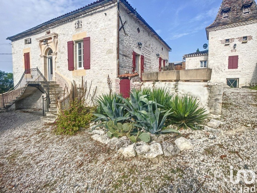 Maison 8 pièces de 167 m² à Cazideroque (47370)