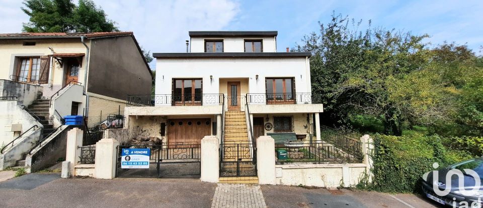 Maison 9 pièces de 160 m² à Moyeuvre-Grande (57250)