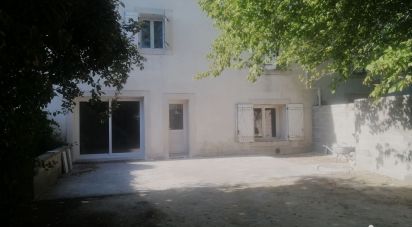 House 5 rooms of 110 m² in Althen-des-Paluds (84210)