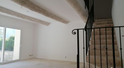 House 5 rooms of 110 m² in Althen-des-Paluds (84210)