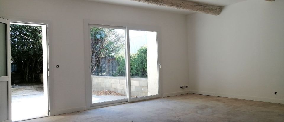 Maison 5 pièces de 110 m² à Althen-des-Paluds (84210)