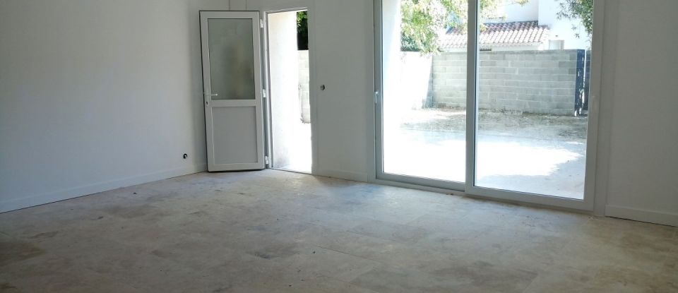 Maison 5 pièces de 110 m² à Althen-des-Paluds (84210)