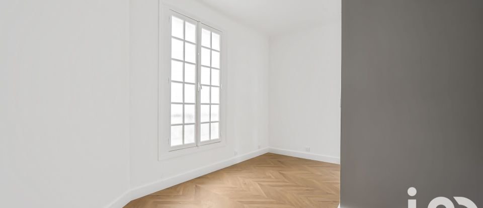 Appartement 3 pièces de 87 m² à Paris (75008)