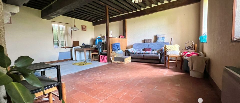 Country house 4 rooms of 120 m² in Bert (03130)