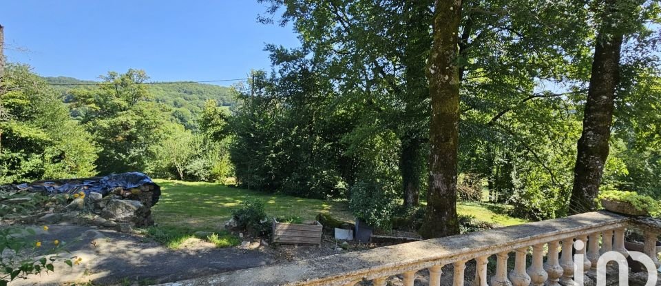 Country house 7 rooms of 133 m² in Fontrieu (81260)