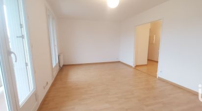 Apartment 4 rooms of 84 m² in Lorette (42420)