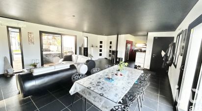 Maison 5 pièces de 126 m² à Virsac (33240)