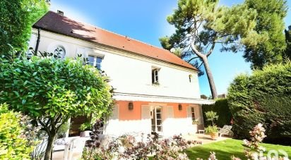 House 7 rooms of 200 m² in Fontainebleau (77300)