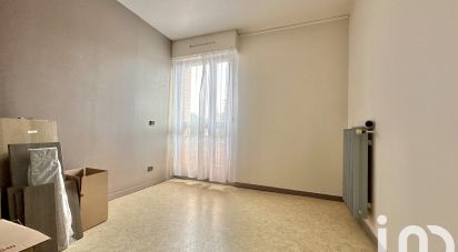 Appartement 3 pièces de 65 m² à Hazebrouck (59190)