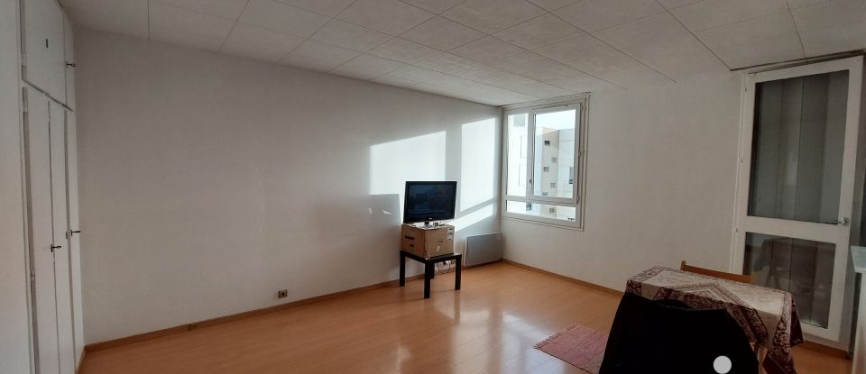 Apartment 4 rooms of 77 m² in Neuilly-sur-Marne (93330)