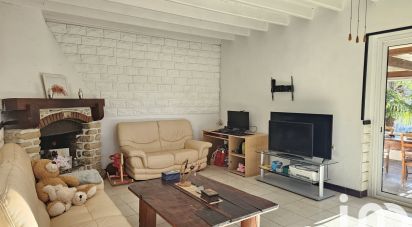 Longere 6 rooms of 140 m² in Saint-Laurent-de-Cognac (16100)