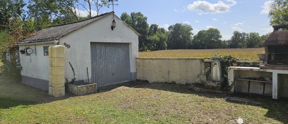 Longère 6 pièces de 140 m² à Saint-Laurent-de-Cognac (16100)