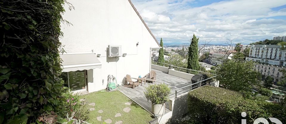 Maison 5 pièces de 245 m² à Royat (63130)