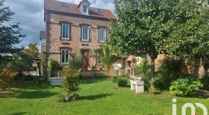 House 6 rooms of 161 m² in Oissel (76350)