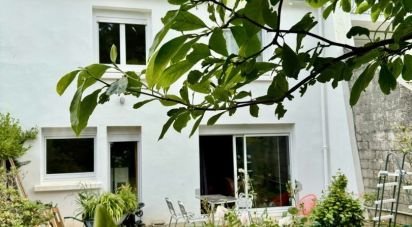 Traditional house 8 rooms of 100 m² in Pont-l'Abbé (29120)