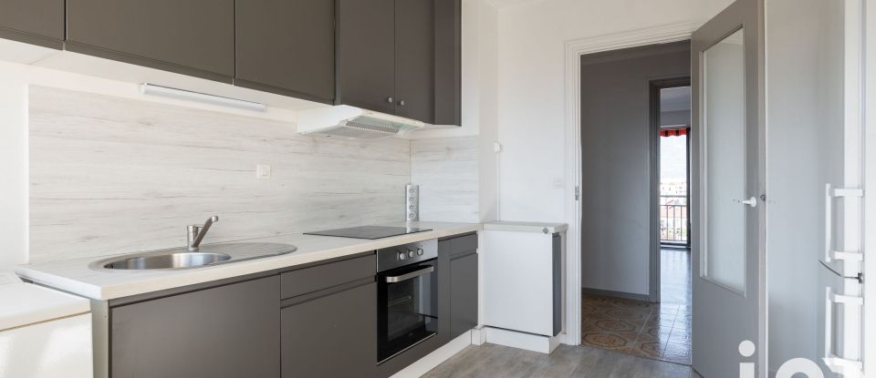 Appartement 4 pièces de 98 m² à Grenoble (38100)