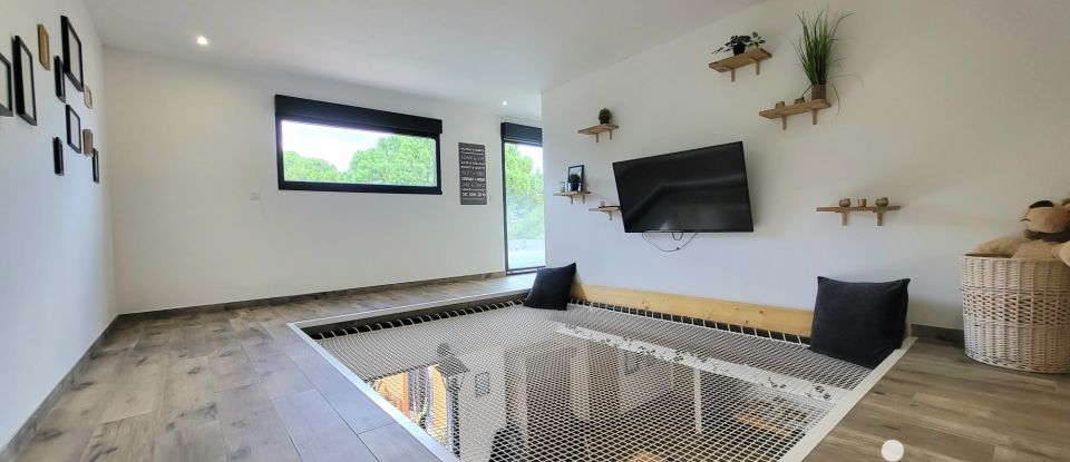 Maison 8 pièces de 230 m² à Sallèles-d'Aude (11590)