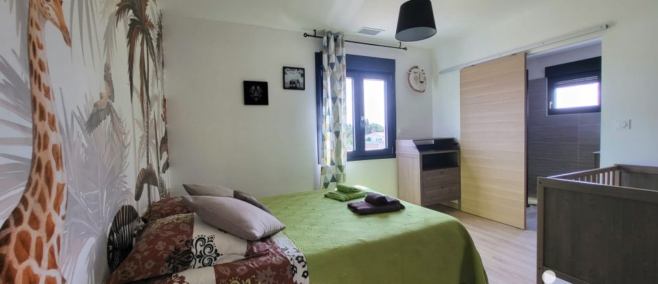 House 8 rooms of 230 m² in Sallèles-d'Aude (11590)