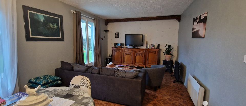 Traditional house 5 rooms of 100 m² in Forges-les-Eaux (76440)