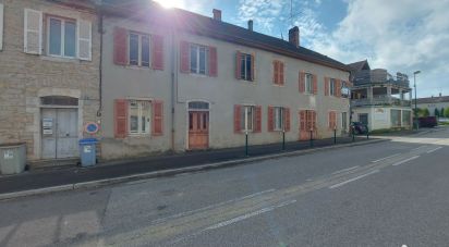 Maison 7 pièces de 149 m² à Pont-de-Poitte (39130)