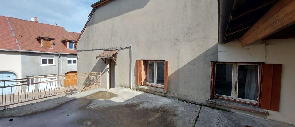 Maison 7 pièces de 149 m² à Pont-de-Poitte (39130)