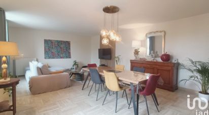 Maison 6 pièces de 163 m² à Neuville-de-Poitou (86170)