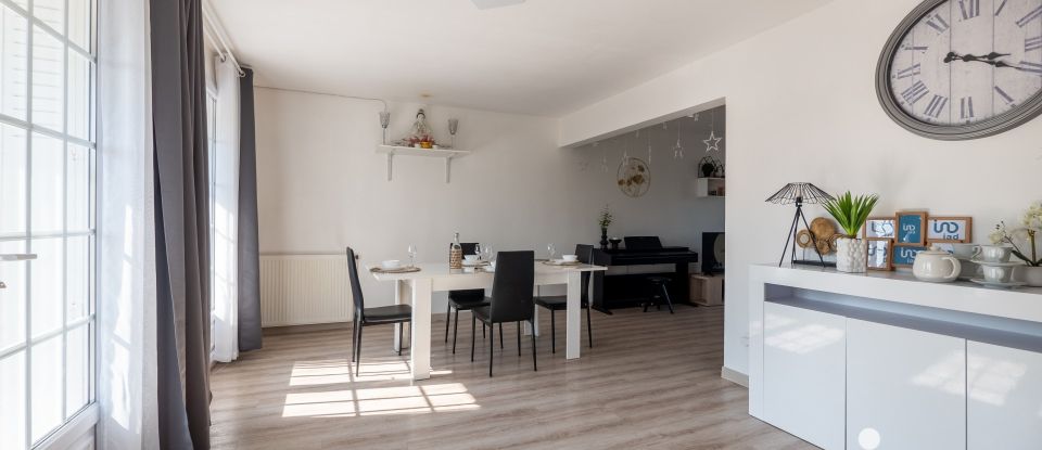 Maison 6 pièces de 125 m² à Courtry (77181)