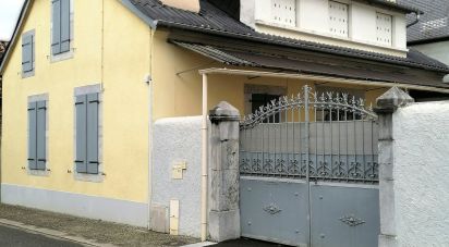 Town house 3 rooms of 112 m² in Montaut (64800)