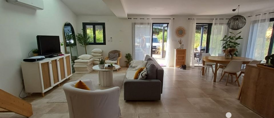 House 5 rooms of 140 m² in Sanary-sur-Mer (83110)