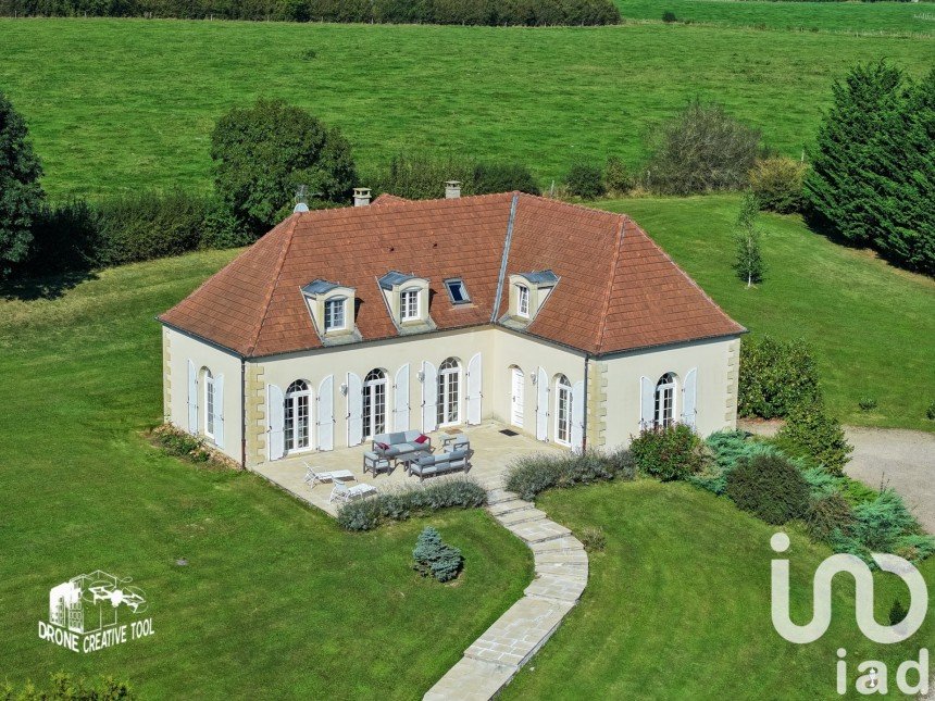 Maison 7 pièces de 216 m² à Friauville (54800)