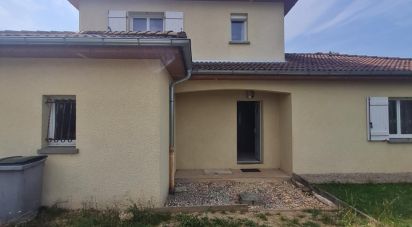 Maison 4 pièces de 105 m² à Béard-Géovreissiat (01460)