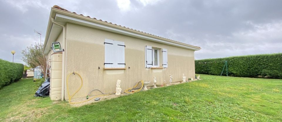 Maison 4 pièces de 86 m² à Savigné (86400)