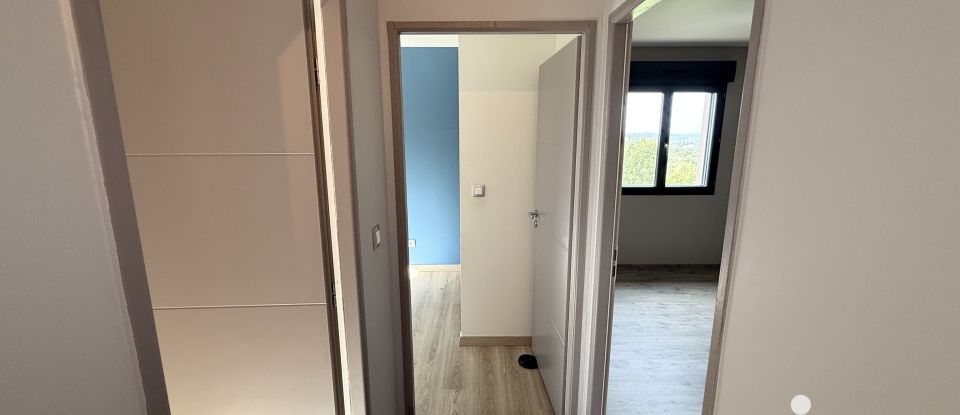 Maison 4 pièces de 112 m² à Lunan (46100)