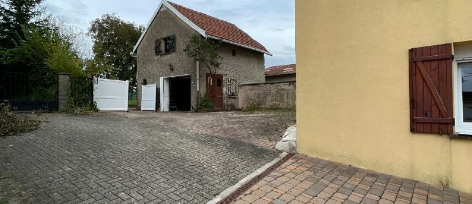 Maison 4 pièces de 121 m² à Behren-lès-Forbach (57460)