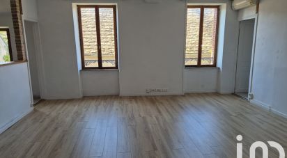 Appartement 2 pièces de 65 m² à Villeblevin (89340)