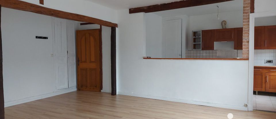 Apartment 2 rooms of 65 m² in Villeblevin (89340)