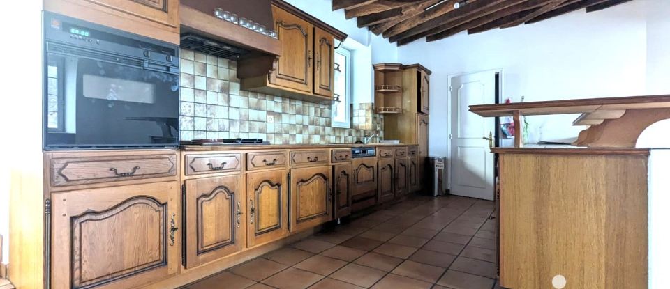 House 7 rooms of 285 m² in Chéniers (23220)