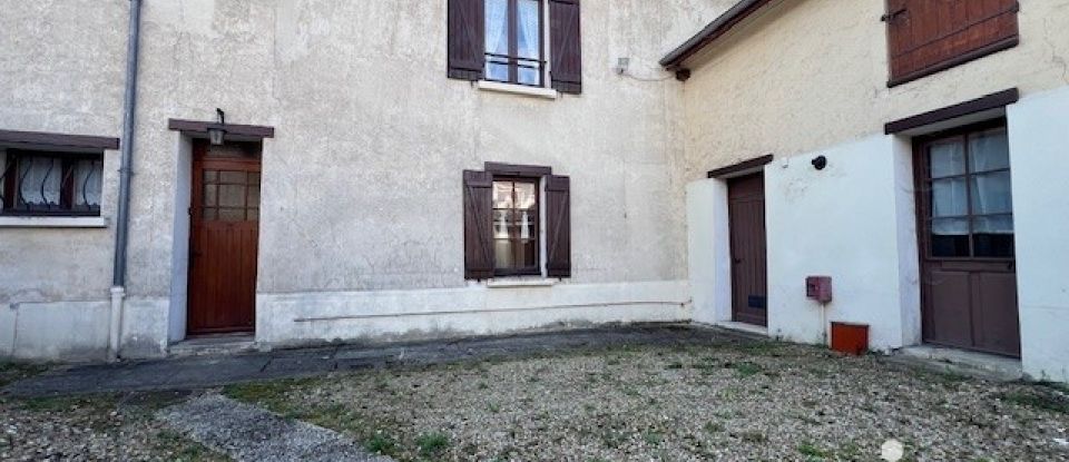 House 4 rooms of 92 m² in Charly-sur-Marne (02310)