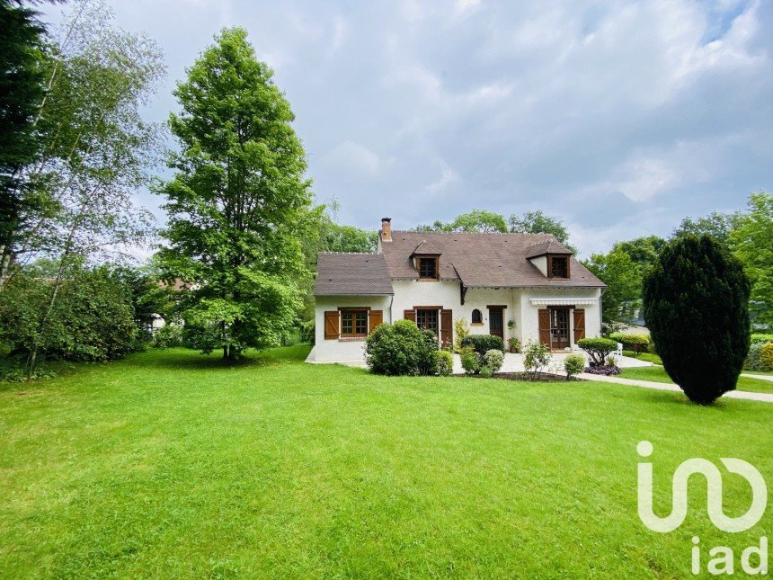 Maison traditionnelle 6 pièces de 141 m² à Le Coudray-Montceaux (91830)