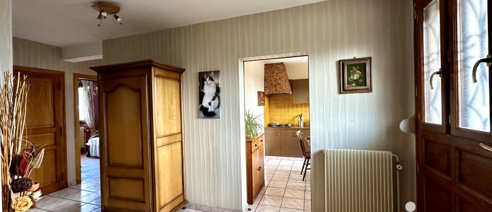 House 4 rooms of 85 m² in Givonne (08200)