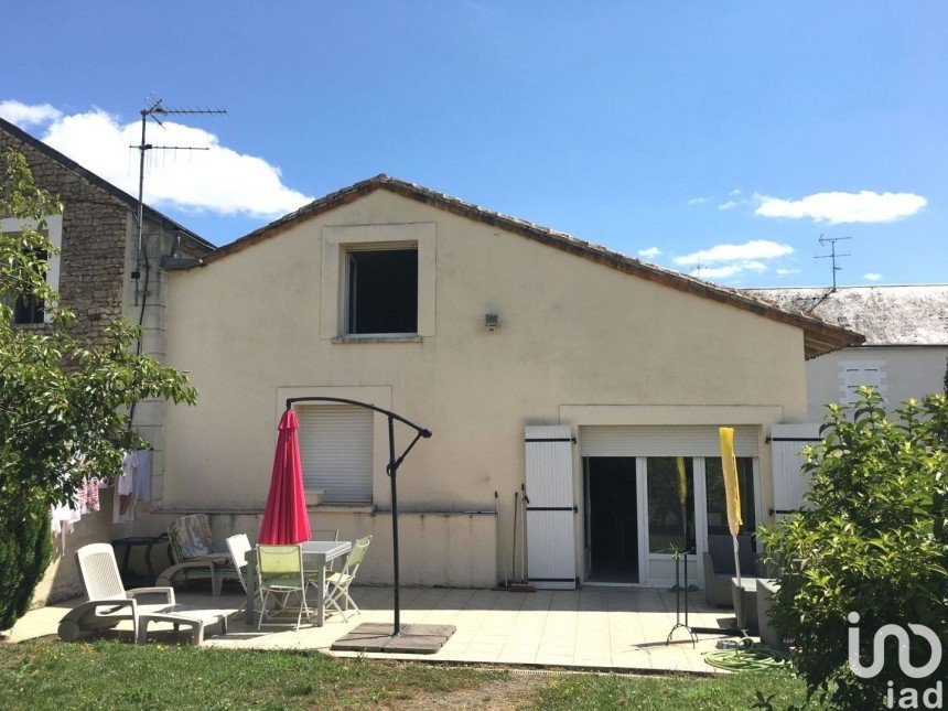 Maison 3 pièces de 82 m² à SAINT MARTIN LA PALLU (86380)