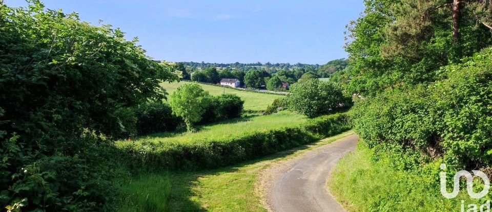 Land of 1,000 m² in La Chapelle-Bâton (79220)