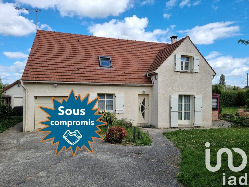 House 6 rooms of 122 m² in Villeneuve-la-Guyard (89340)