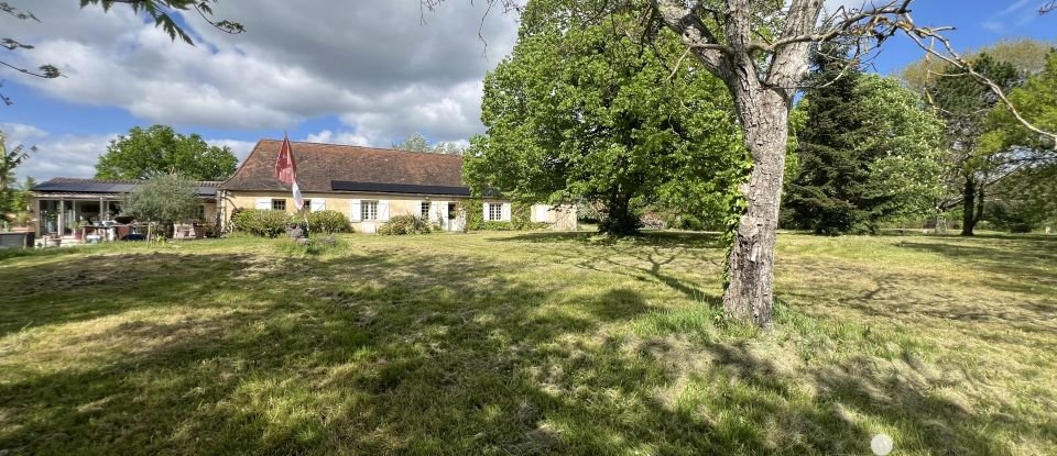 Longère 10 pièces de 260 m² à Bergerac (24100)