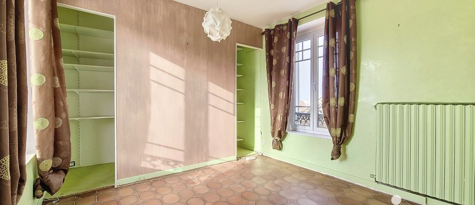 Maison 7 pièces de 160 m² à Villeneuve-la-Guyard (89340)